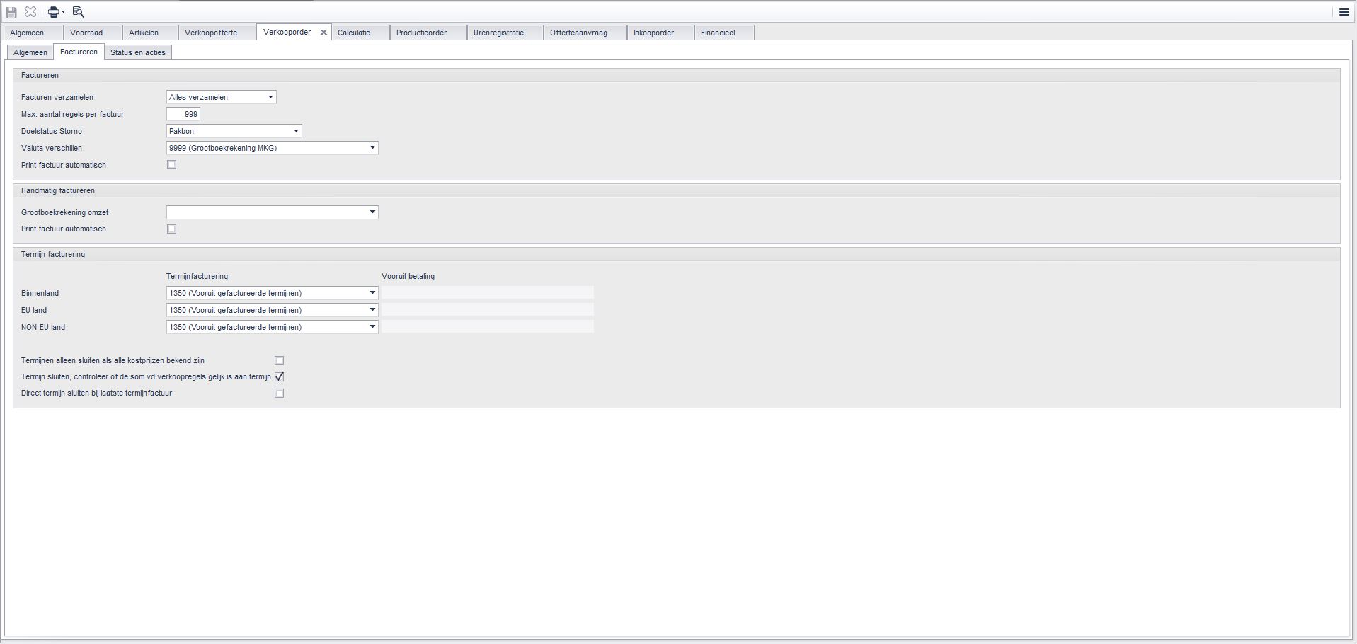Administratie-instellingen > Verkooporder > Factureren > Handmatig factureren
